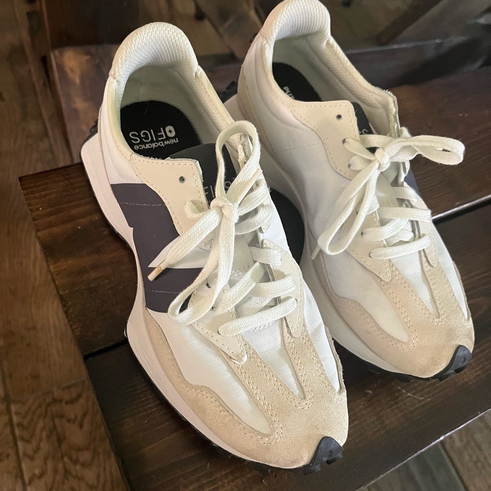FIGS New Balance 327